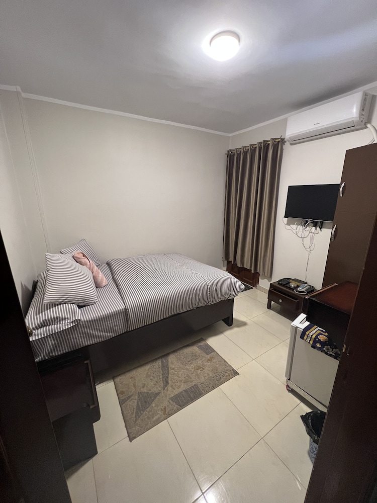 Economy Single Room, 1 Bedroom, City View photo 2