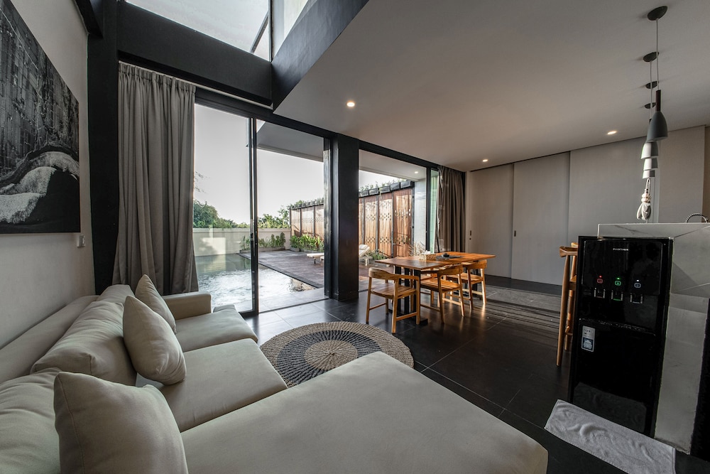 Villa, 2 Bedrooms, Private Pool - Photo 16
