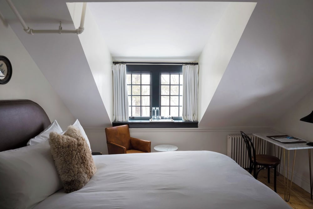 Room (Heritage Room)