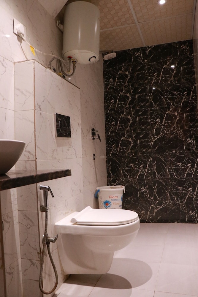 Deluxe Double Room - Photo 2