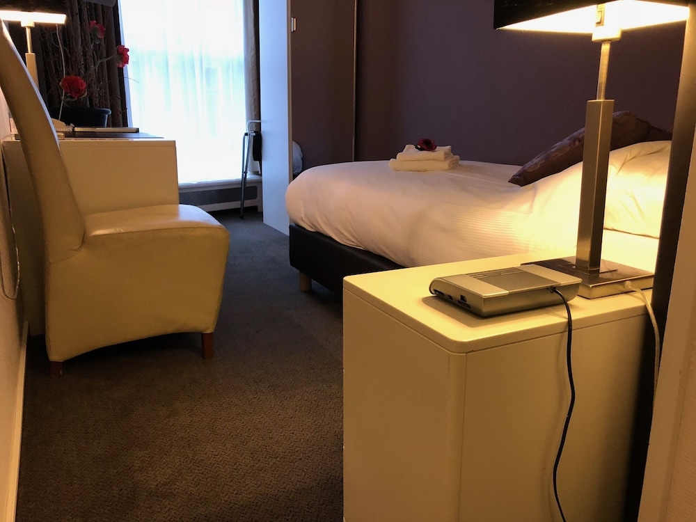 Single Room photo 2