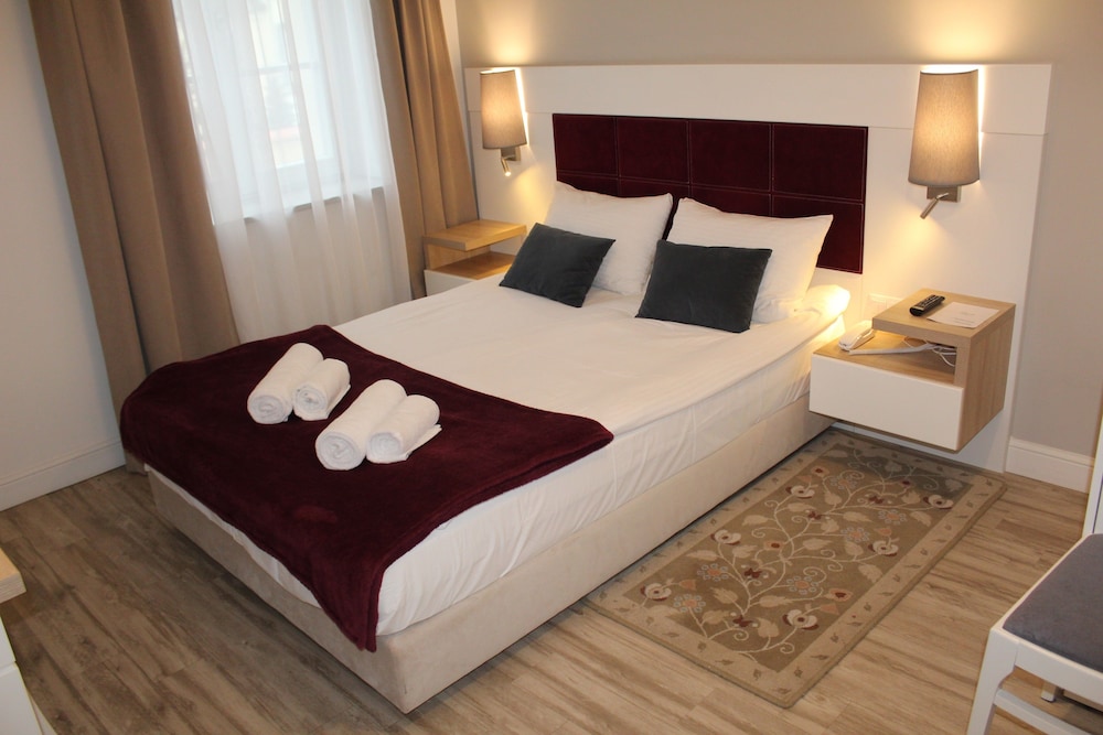 Luxury Triple Room, Kitchenette photo 2
