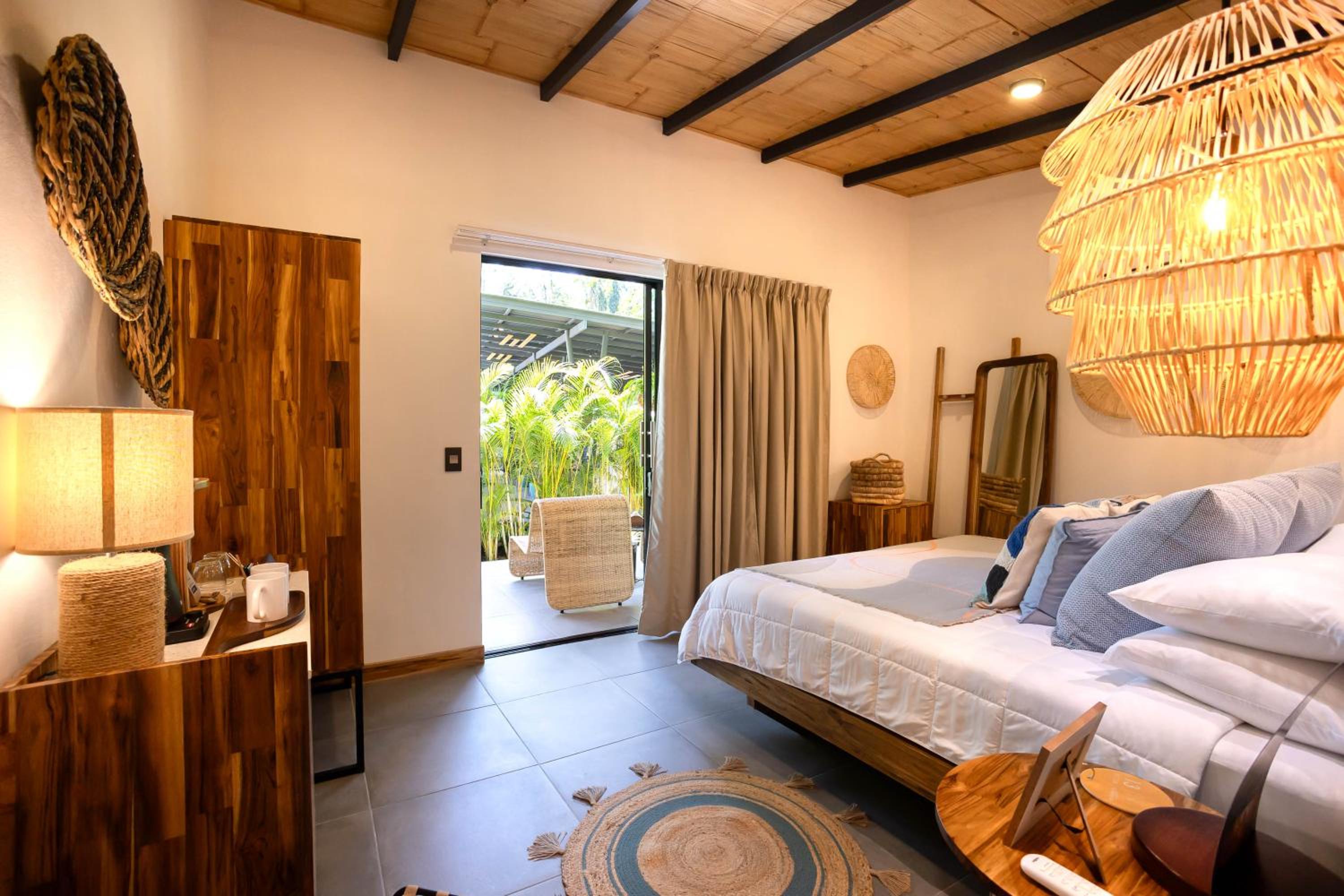 Deluxe Suite - Photo 1