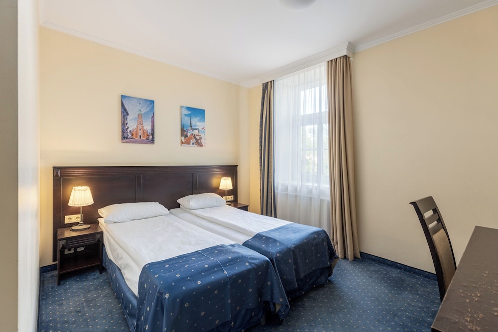 Economy Twin Room