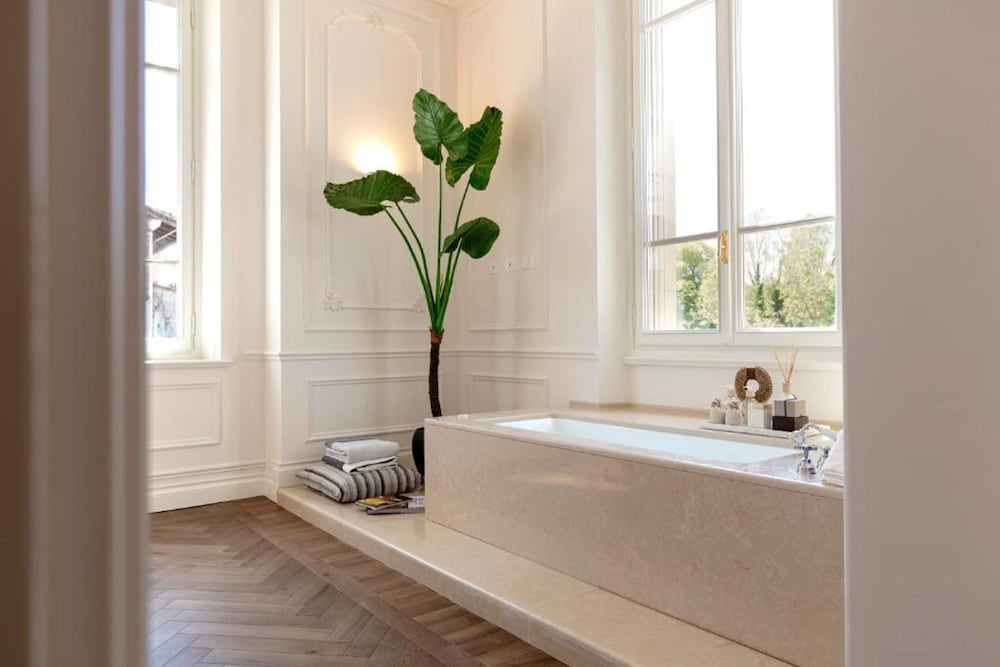 Honeymoon Suite, Garden View, Garden Area