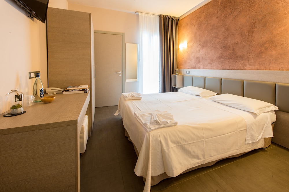 Economy Double Room, Balcony photo 1