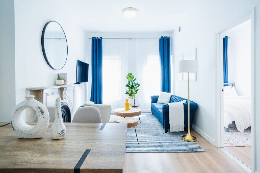 Apartment, 3 Bedrooms, Non Smoking, Pets Allowed photo 1