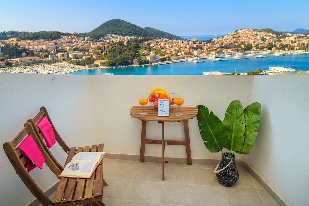 City Apartment, Balcony, Sea View (2 Bedrooms)