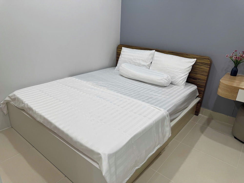 Deluxe Apartment, City View