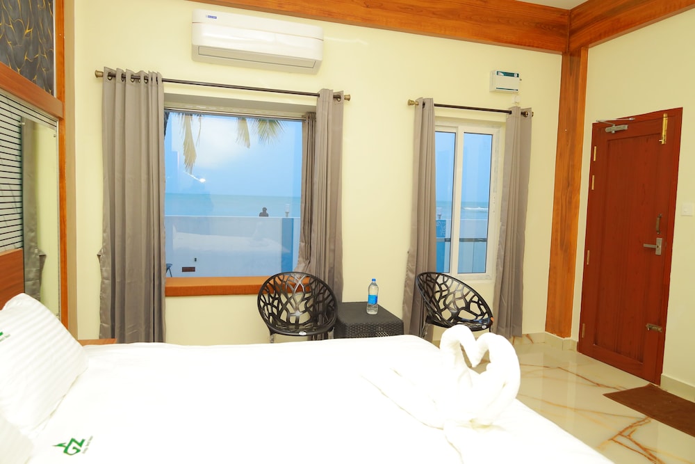 Deluxe Double Room, Balcony, Ocean View photo 2