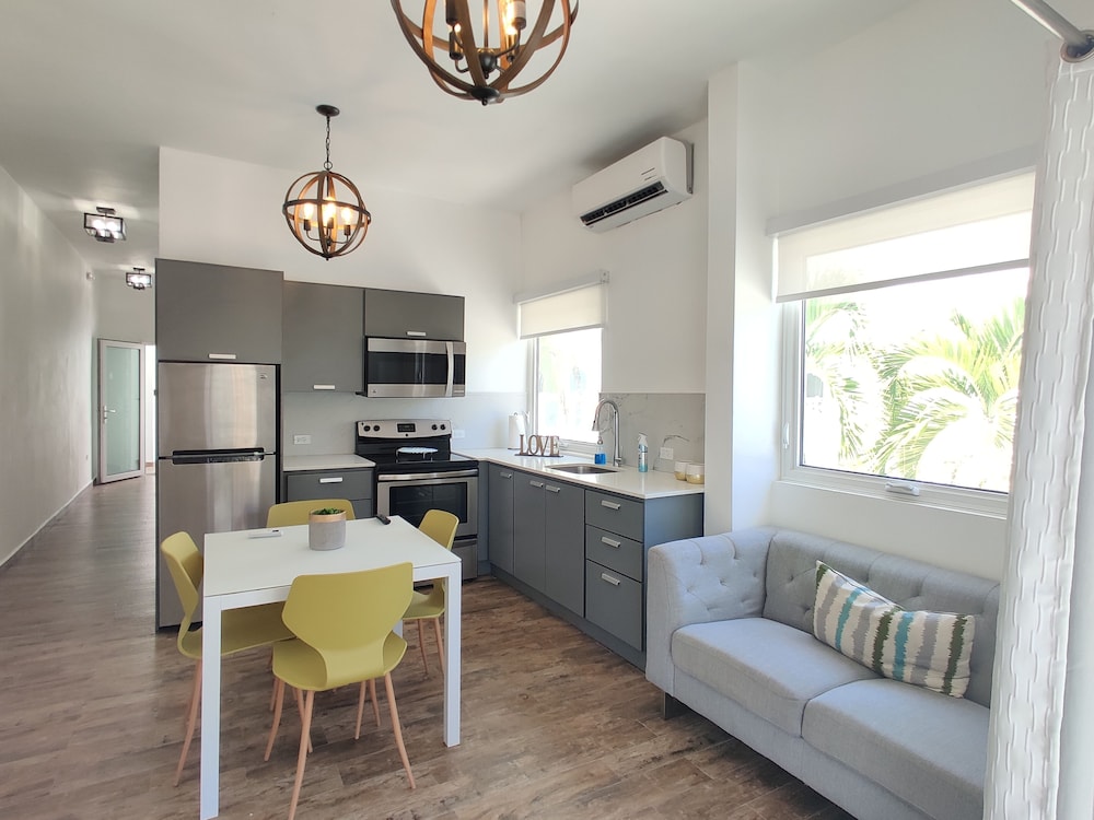 1 Bedroom Apartment with Rooftop Terrace photo 2