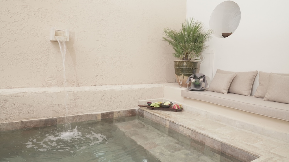 DELUXE SEA VIEW - PLUNGE POOL - Photo 8