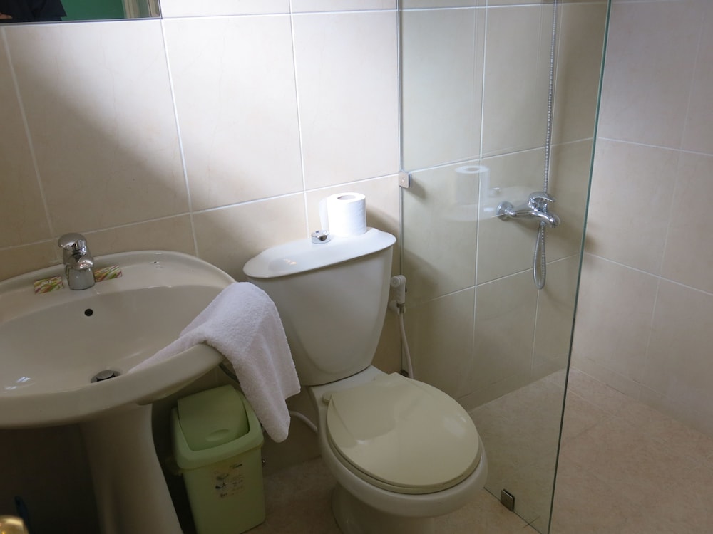 Single Room, Private Bathroom photo 3