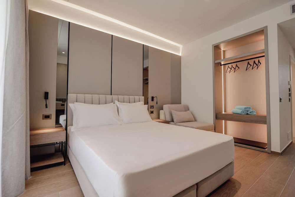 Triple Room with Sea View photo 2