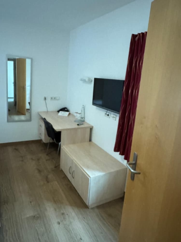 Standard Single Room photo 2