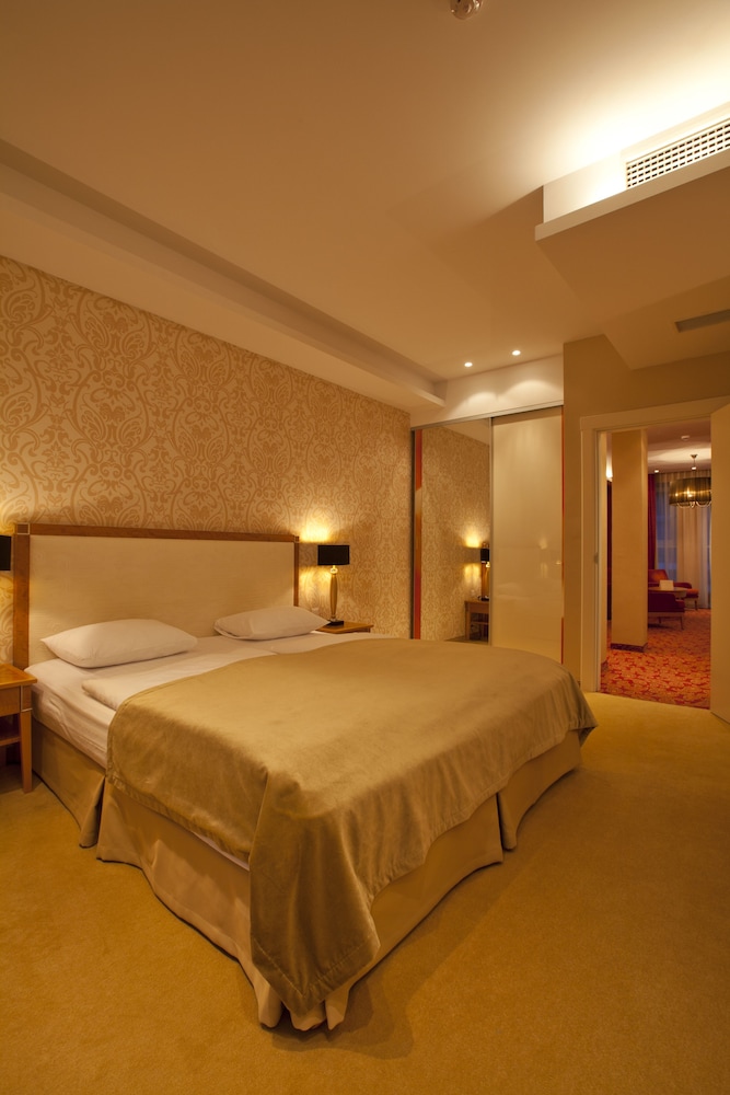 Luxury Suite (single use) photo 1
