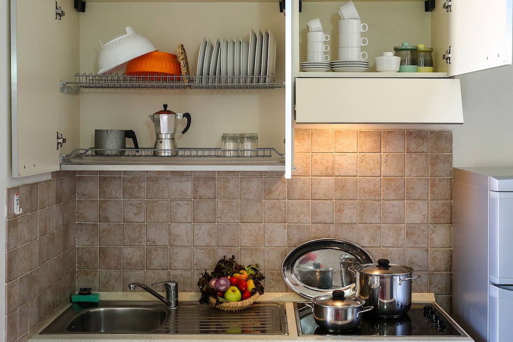 Family Studio, Kitchenette, City View photo 2