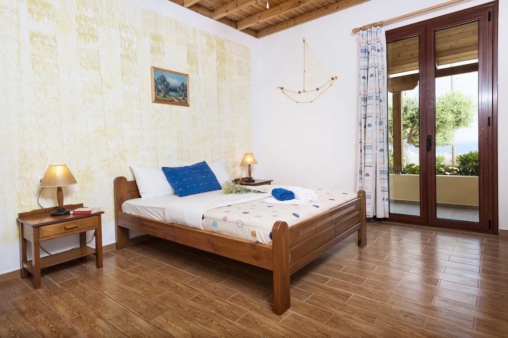 Family Apartment, 2 Bedrooms, Sea View, Ground Floor photo 1
