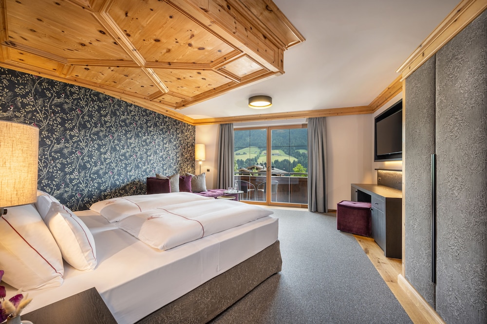 Superior Double Room, Balcony, Mountain View (Sonnjoch)