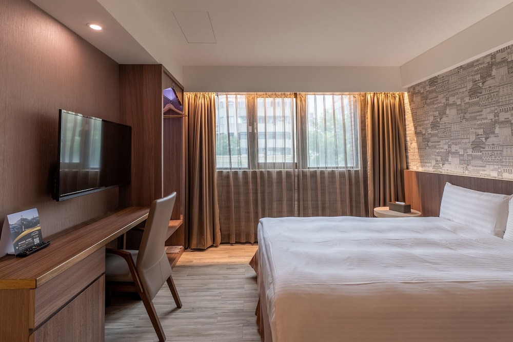 Deluxe Suite photo 2