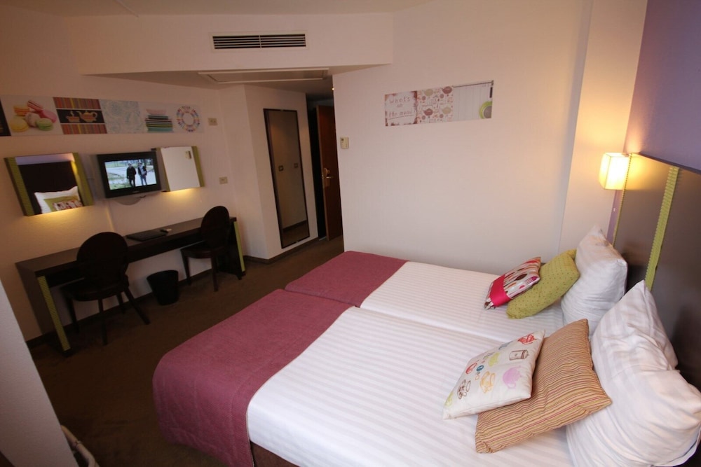 Superior Twin Room - Photo 3