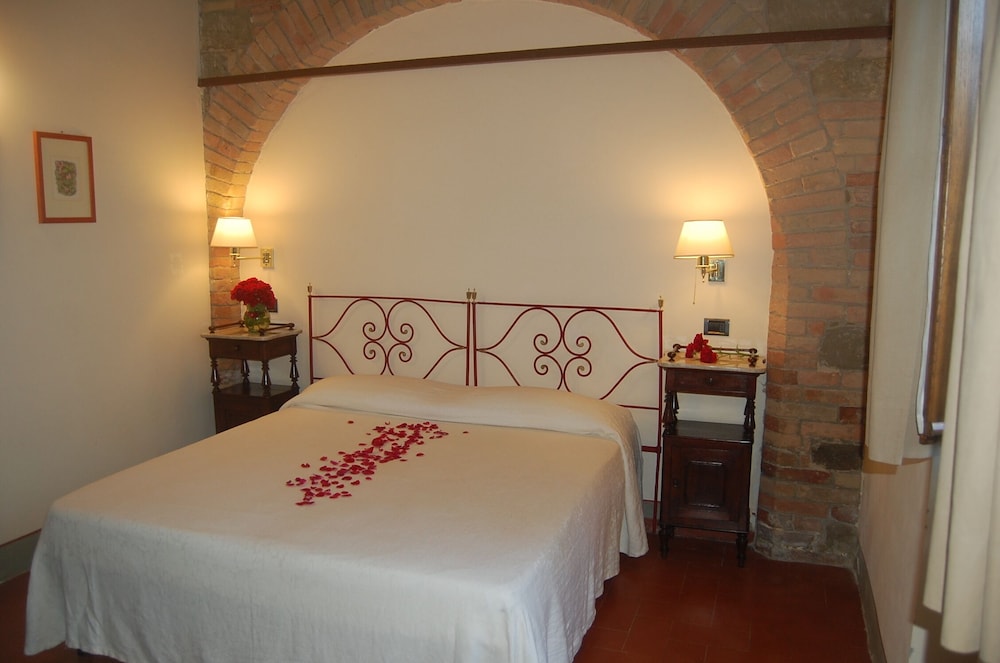 Three-Room Apartment (6P) photo 1