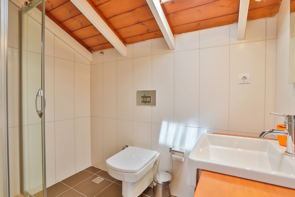 Panoramic Apartment, 2 Bedrooms, Balcony, Sea View photo 3