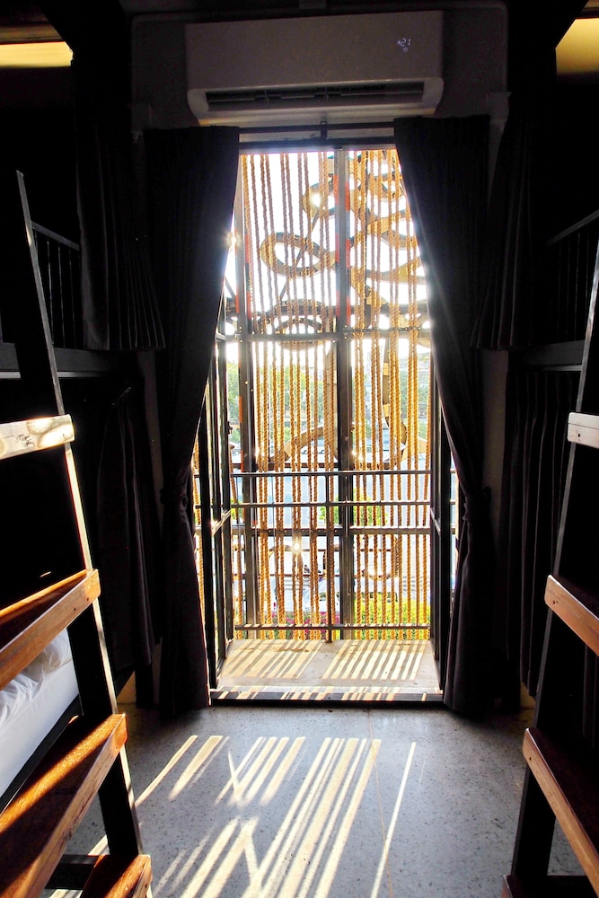 14 Beds Mixed Dormitory photo 2