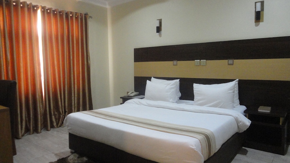 Presidential Suite photo 1