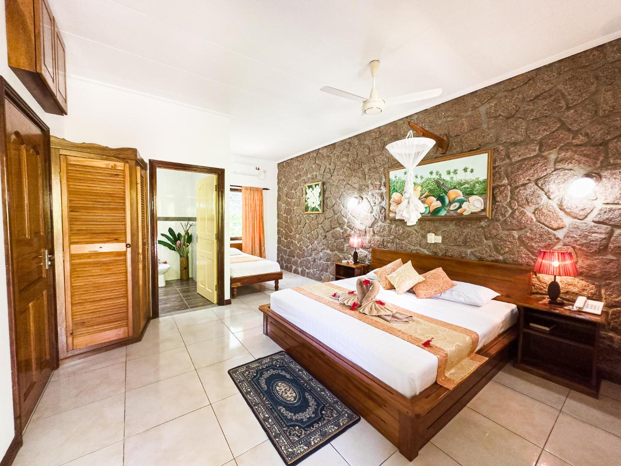 One-Bedroom Bungalow