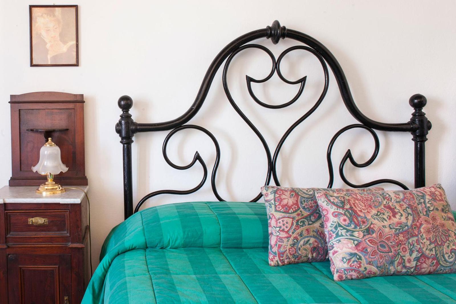 Double or Twin Room with Shared Bathroom photo 2