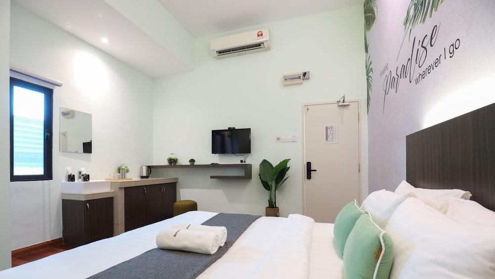 Basic Triple Room photo 3