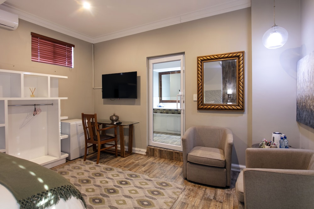 Standard Room - Photo 7