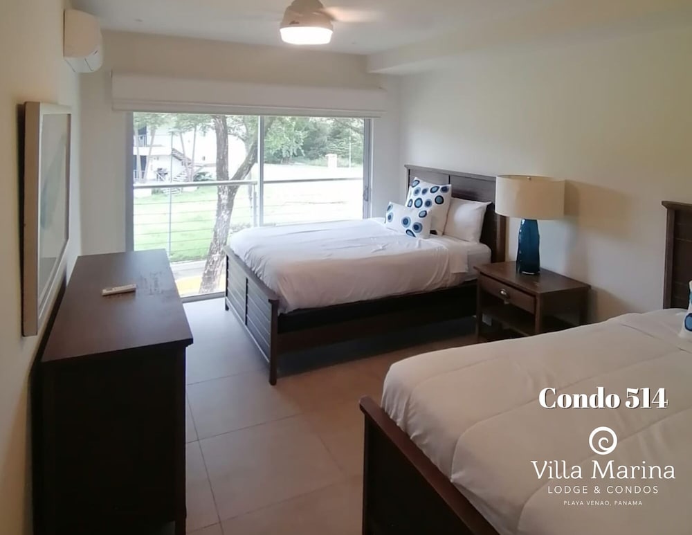 Panoramic Condo, 2 Bedrooms, Kitchen, Ocean View thumbnail 5