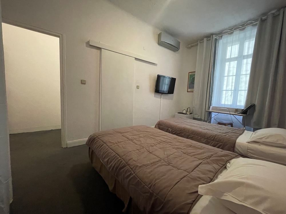 Traditional Twin Room photo 2