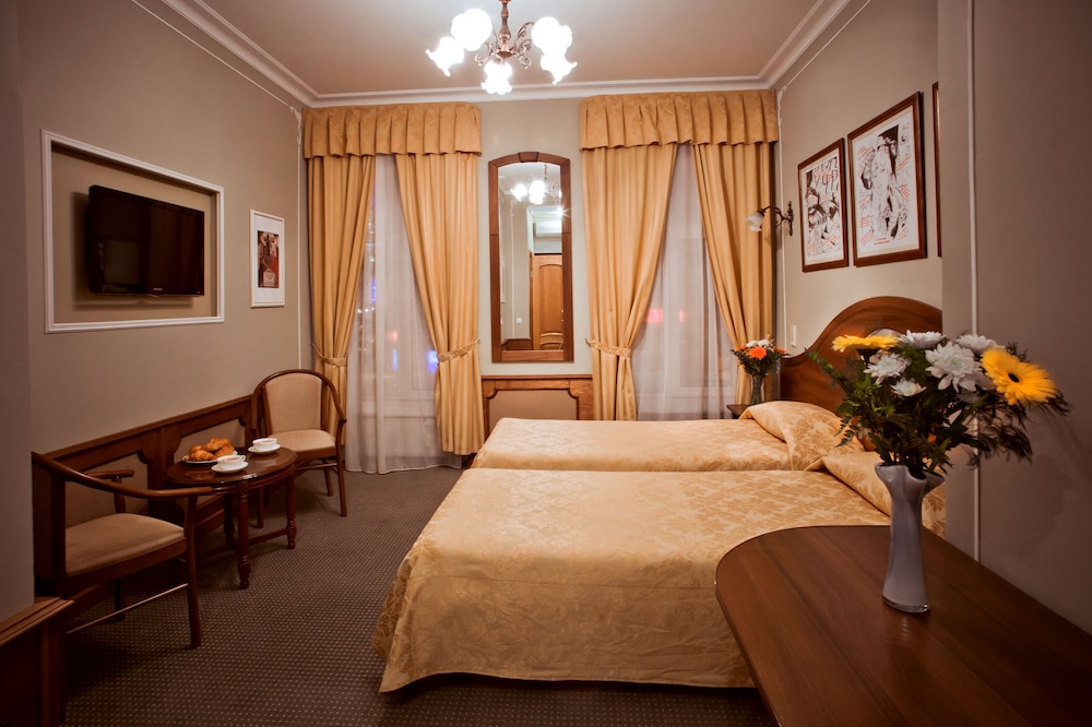 Standard Twin Room photo 2