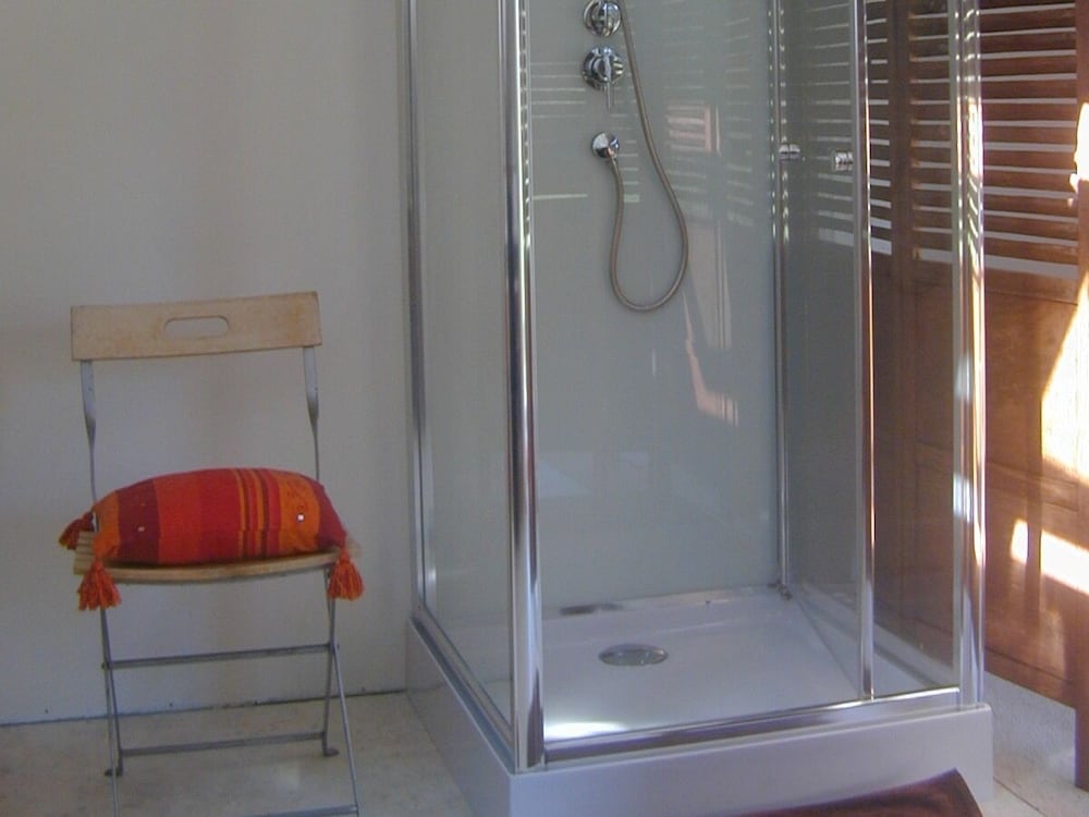 Comfort Double Room, Private Bathroom, Garden View (Chambre "Avec vue") photo 3