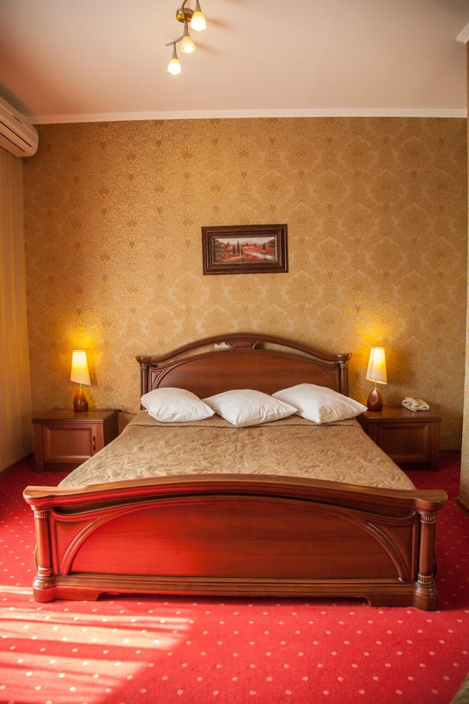 Royal Suite photo 1