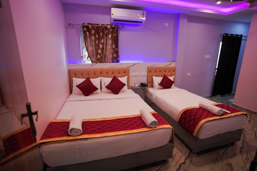 Classic Double Room, Balcony, City View