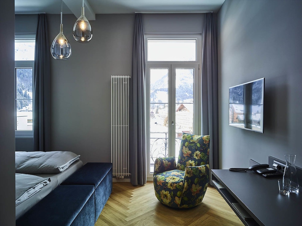 Standard Double Room, Mountain View (Small) photo 3