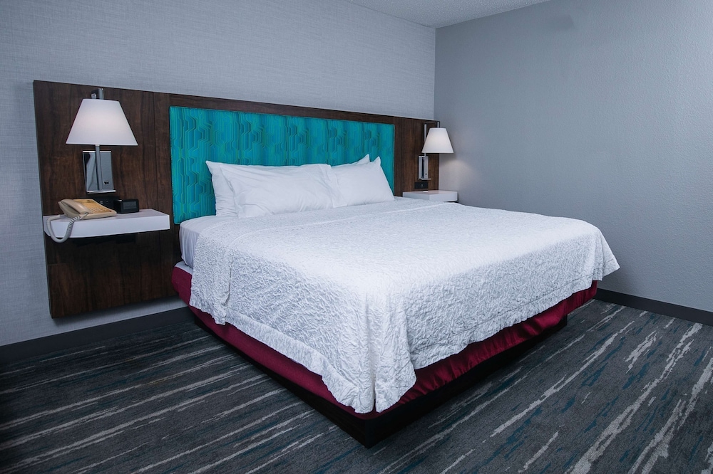 Suite, 1 King Bed, Non Smoking - Photo 3