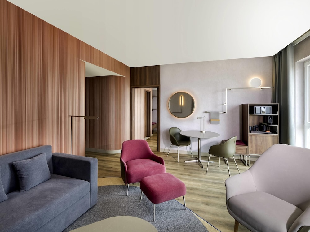 Suite, 1 Double Bed, River View - Photo 5