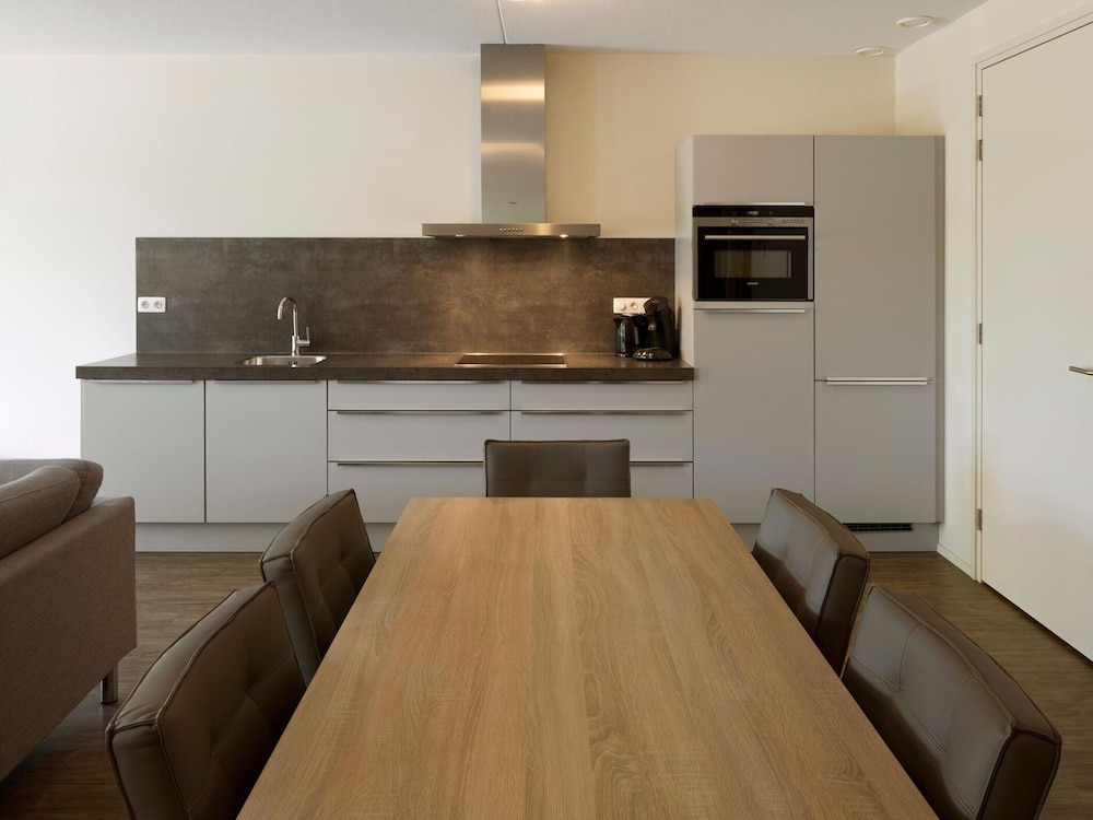 Apartment photo 3
