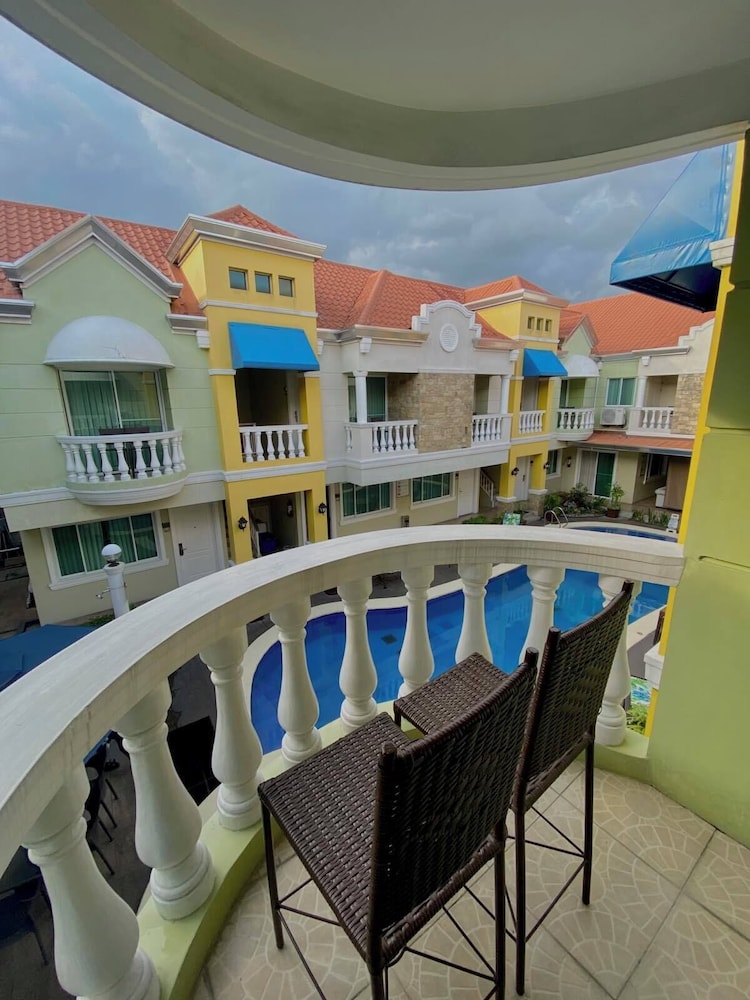Studio, Balcony, Pool View - Photo 5