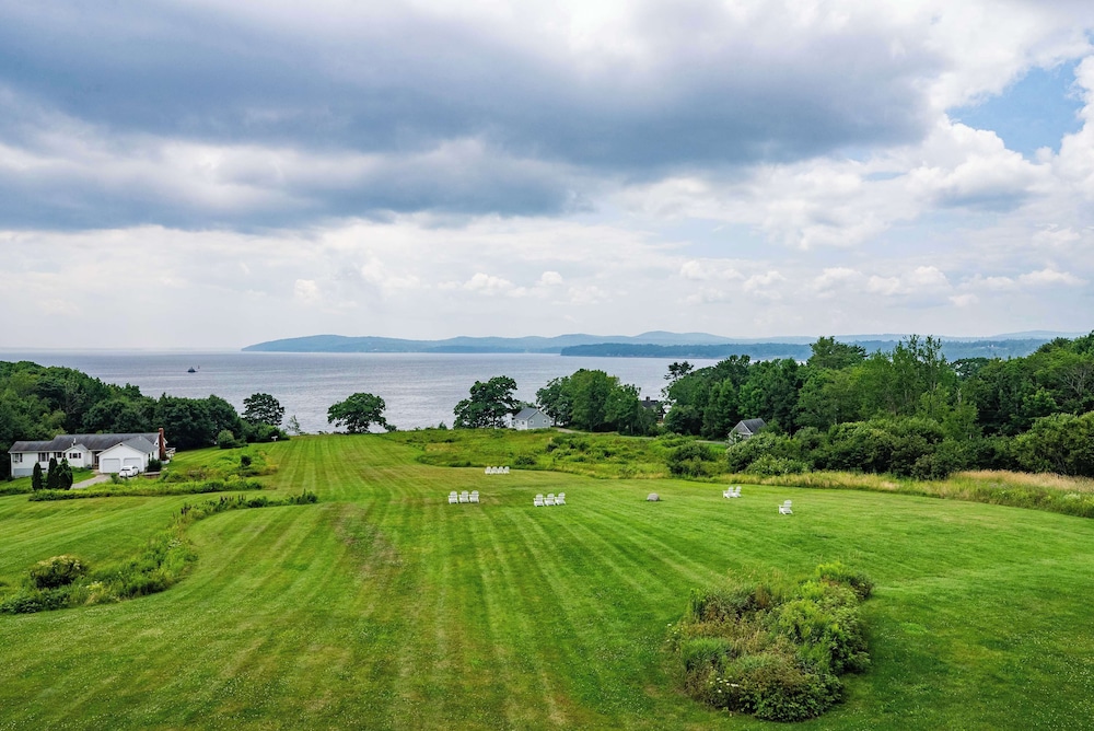Standard Room, 2 Queen Beds, Balcony, Bay View - Photo 11
