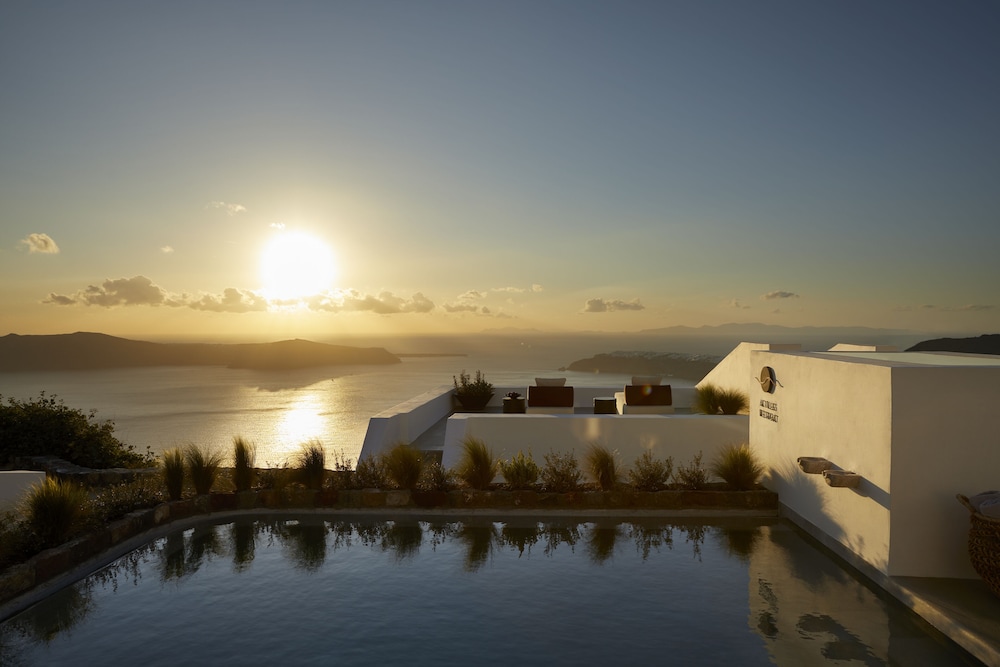 Atoles Villa with Private Pool and Caldera View - Photo 6