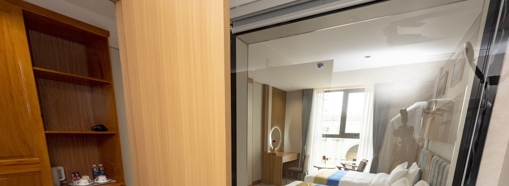 Double or Twin Room - Photo 6