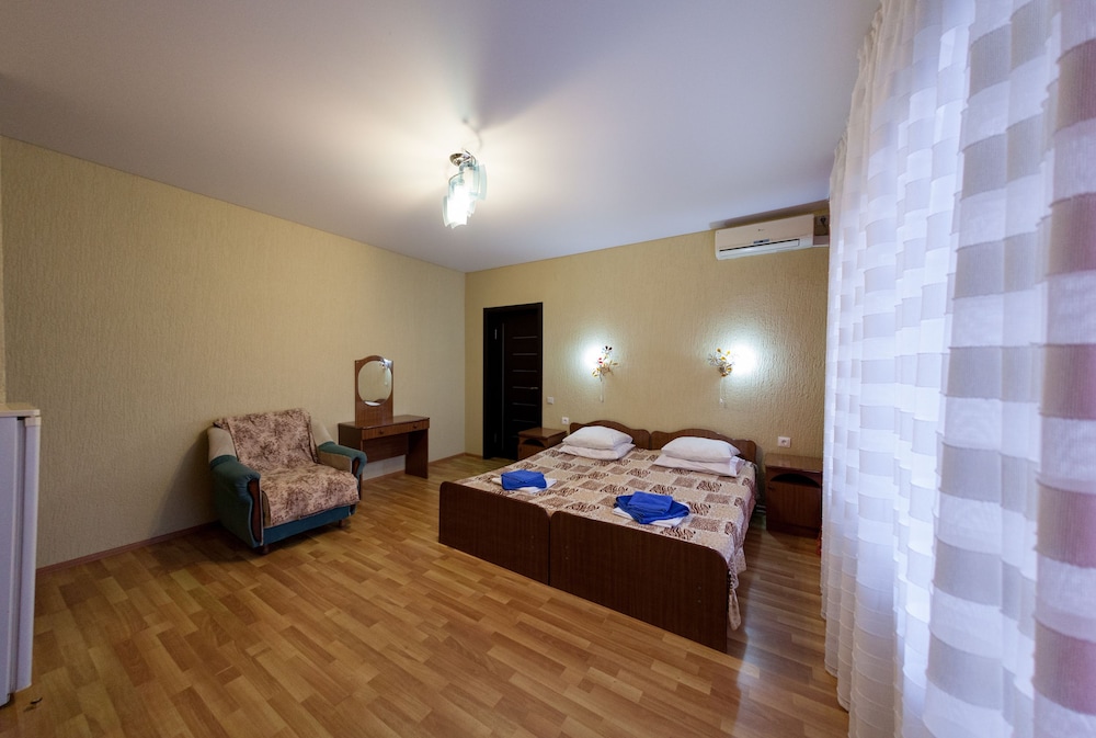 Standard Double or Twin Room, Balcony (Cottage #5) photo 3