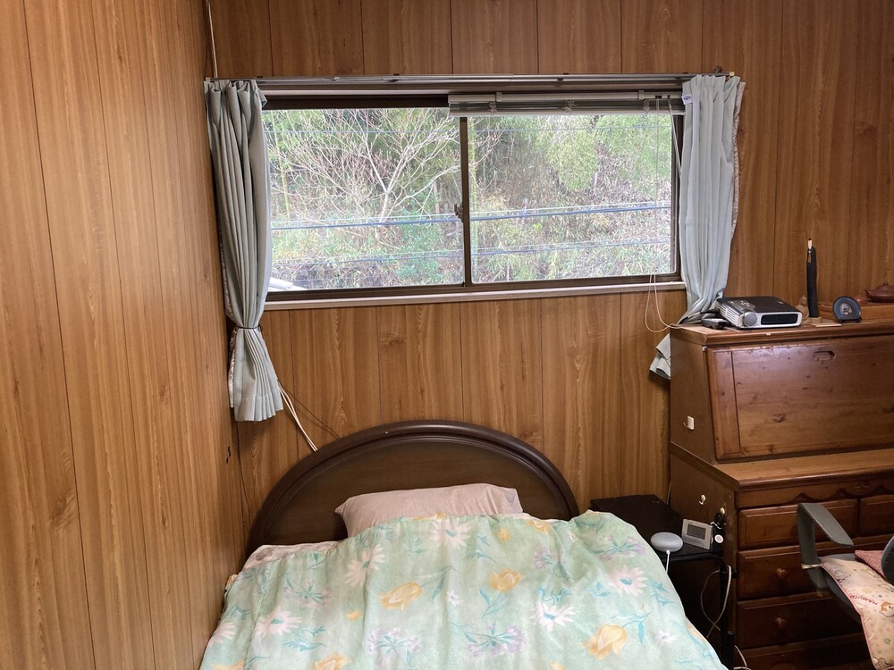 Economy Room, Non Smoking, Hill View (Room A) photo 1