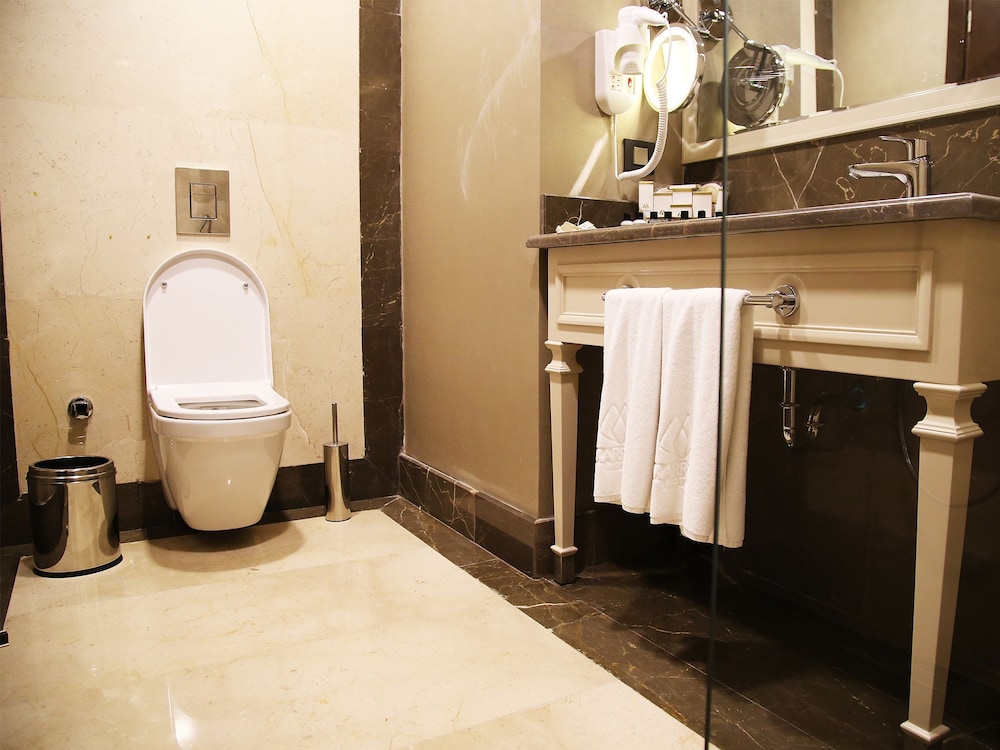 Double or Twin Room photo 2